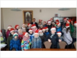 Dzieci ze świątecznymi życzeniami w Urzędzie Miejskim